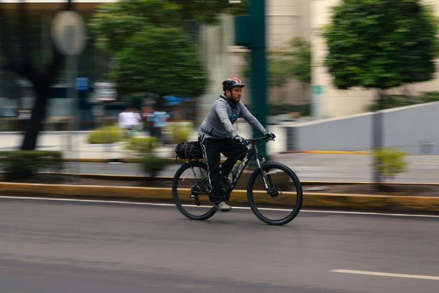 Chain & Charge — E-bike commuting gear — bikes, locks, lights & cargo