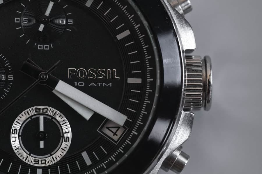 Wind & Wrist — Watches as gifts — by recipient, occasion & budget